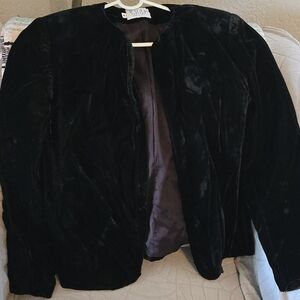 Russ Elegant Black Velvet Women's Jacket